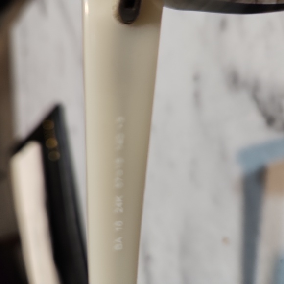 BALENCIAGA Cream Gray Gradient Sunglasses 100% Authentic Perfect Condition - Picture 4 of 5